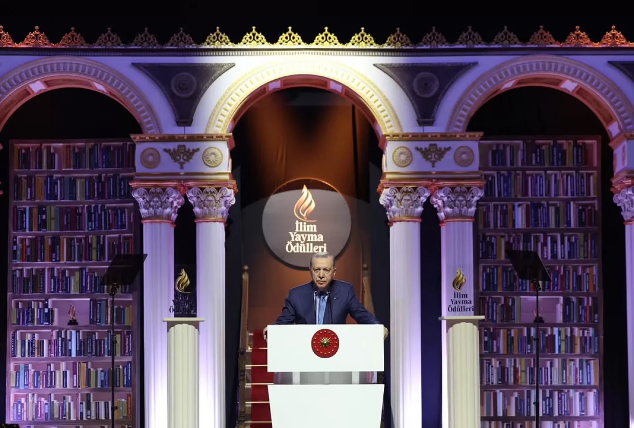 İlim Yayma Ödülleri Sahiplerini Buldu