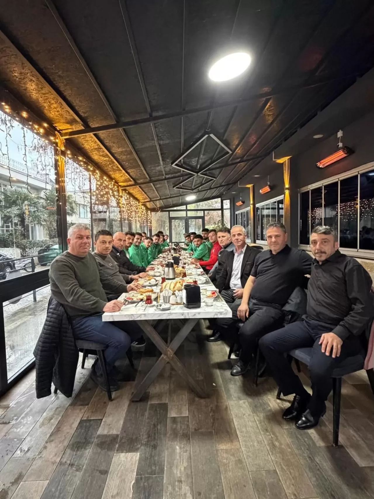 Gönen Belediyespor'a Maç Öncesi Moral Kahvaltısı