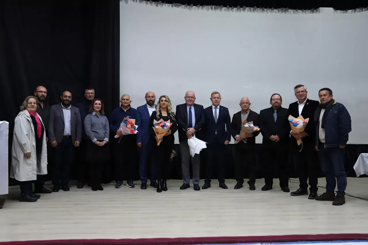 Bandırma'da Deprem Gerçeği Bilimsel Panelle Masaya Yatırıldı