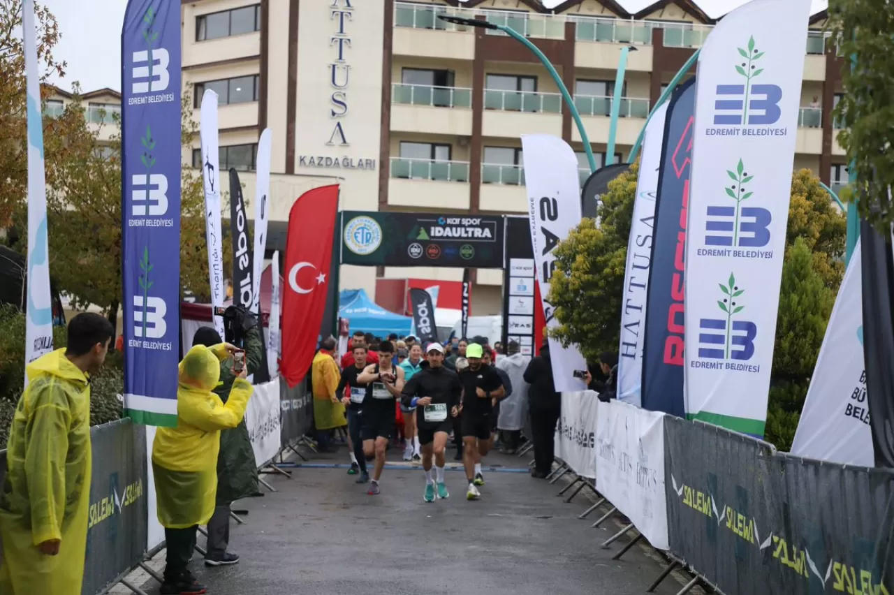Edremit'te İda Ultra 8.5K Koşusu Heyecanı Güre'den Başladı