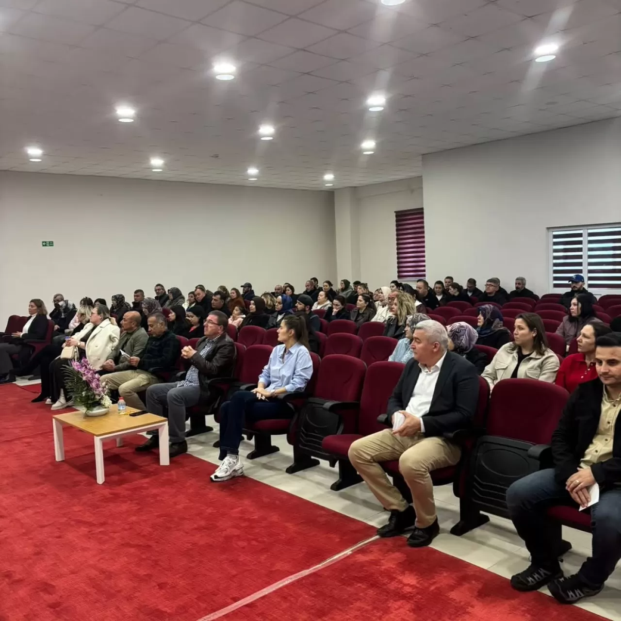 Susurluk İlçe Milli Eğitim Müdürü Sami Akoğlan, Anadolu Lisesinde Veli Toplantısına Katıldı