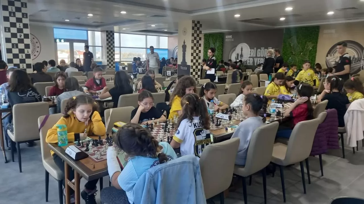 Satranç Küçükler ve Yıldızlar İl Birinciliği Müsabakaları Tamamlandı