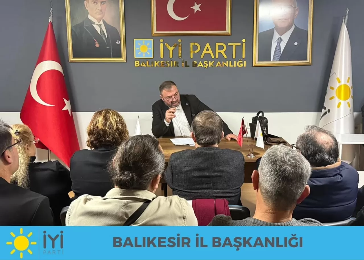 İYİ Parti Balıkesir'de Yönetim Kurulu Toplantısı Yapıldı