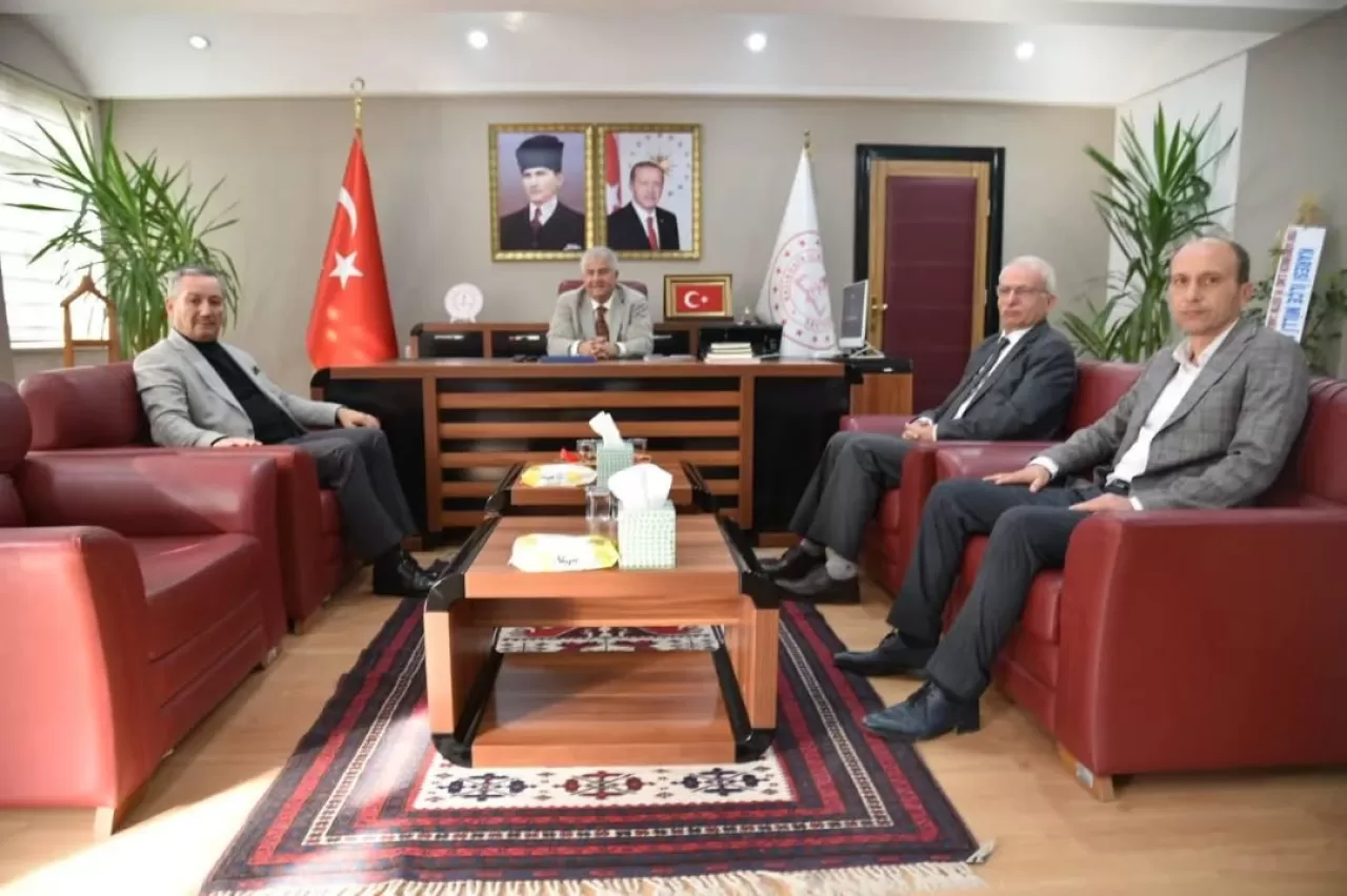 Karesi İlçe Milli Eğitim Yönetimi, Yeni İl Müdürü'nü Ziyaret Etti