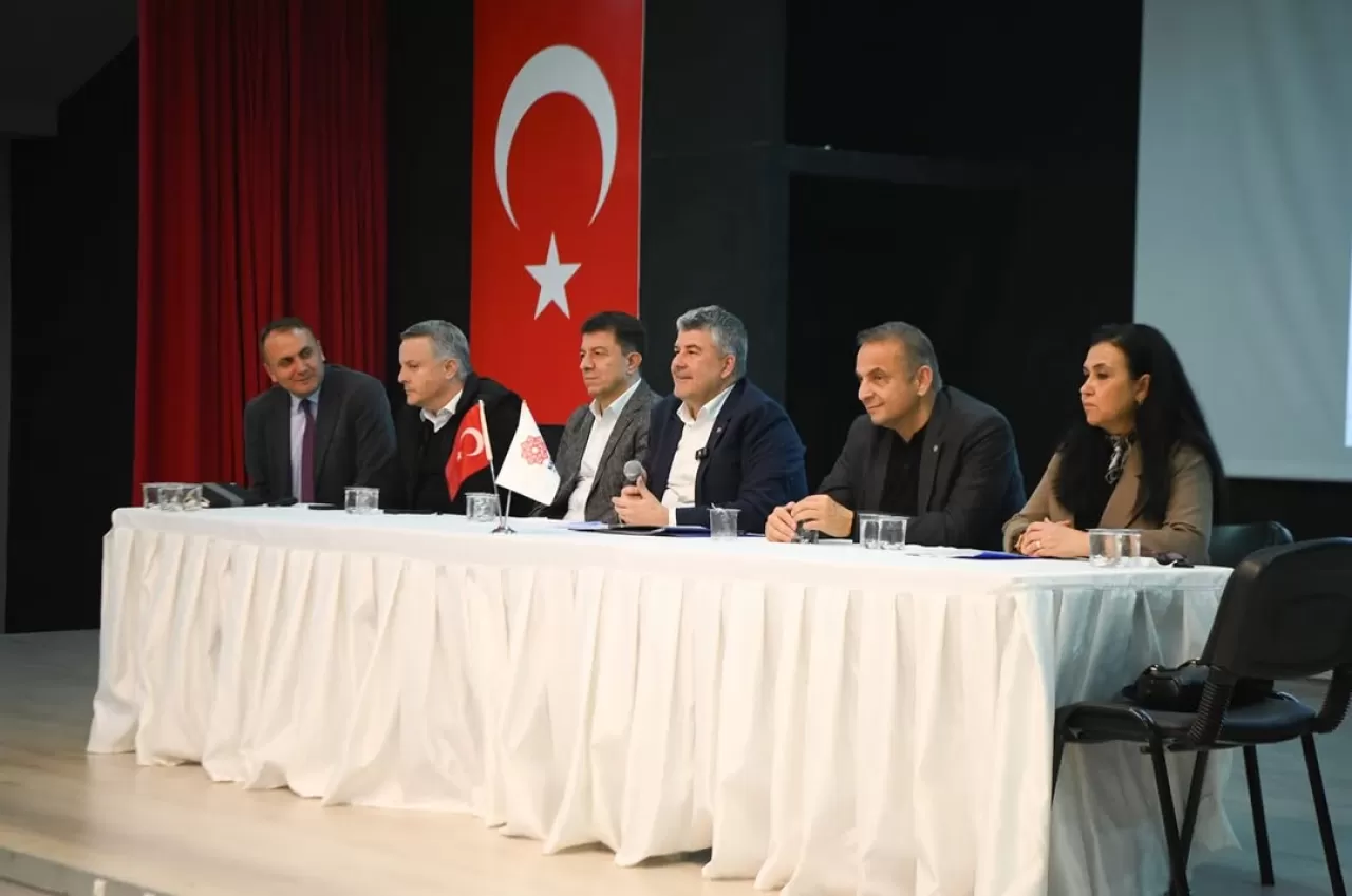 Karesi'de Mahalle Gönüllüleri İle İkinci Deprem Hazırlık Toplantısı Yapıldı