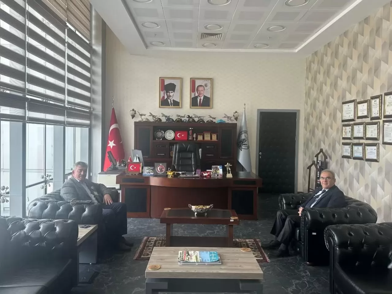 Edremit İlçe Milli Eğitim Müdürü Kurum Ziyaretlerinde Bulundu