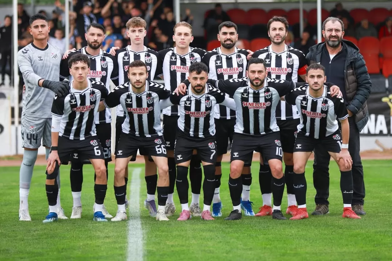 Burhaniye Belediyespor, Sahada Gol Yağdırdı: 12-1