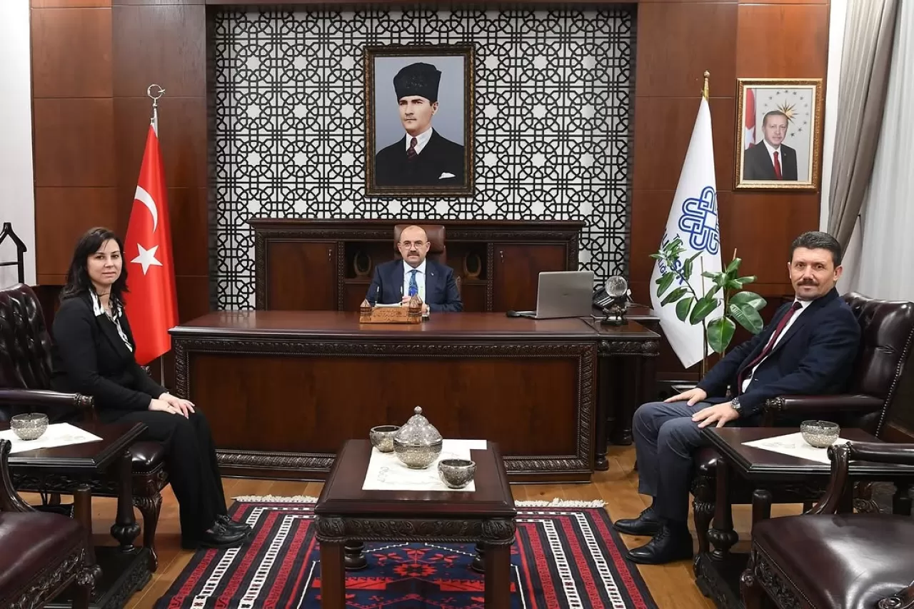 Balıkesir'de Hayvancılık Kooperatifleri Birlik Başkanı Vali'yi Ziyaret Etti