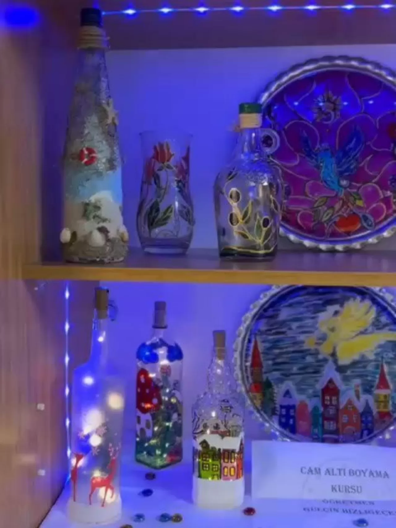 Ayvalık'ta Cam Boyama Sanatı Hayat Buluyor