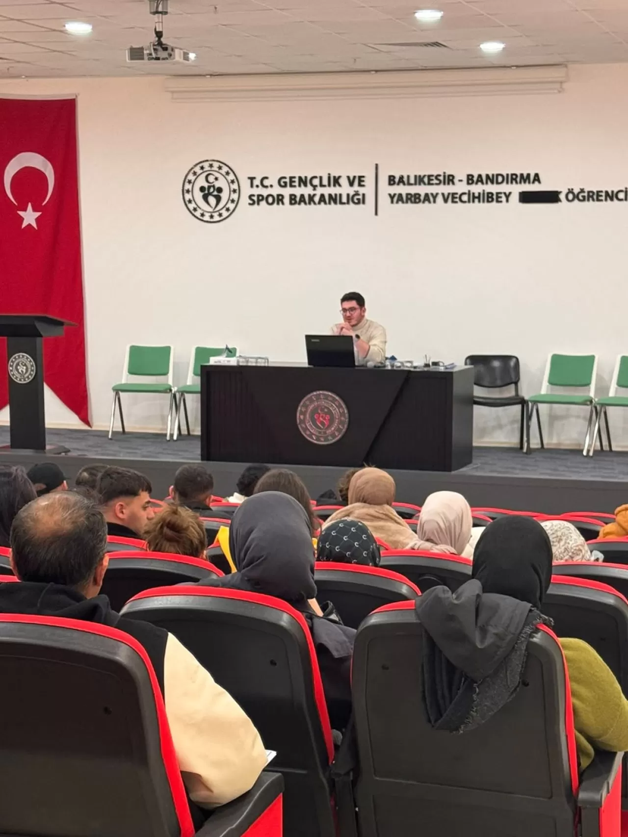 Gençlik ve Spor İl Müdürlüğü Personeline İş Sağlığı ve Güvenliği Eğitimi