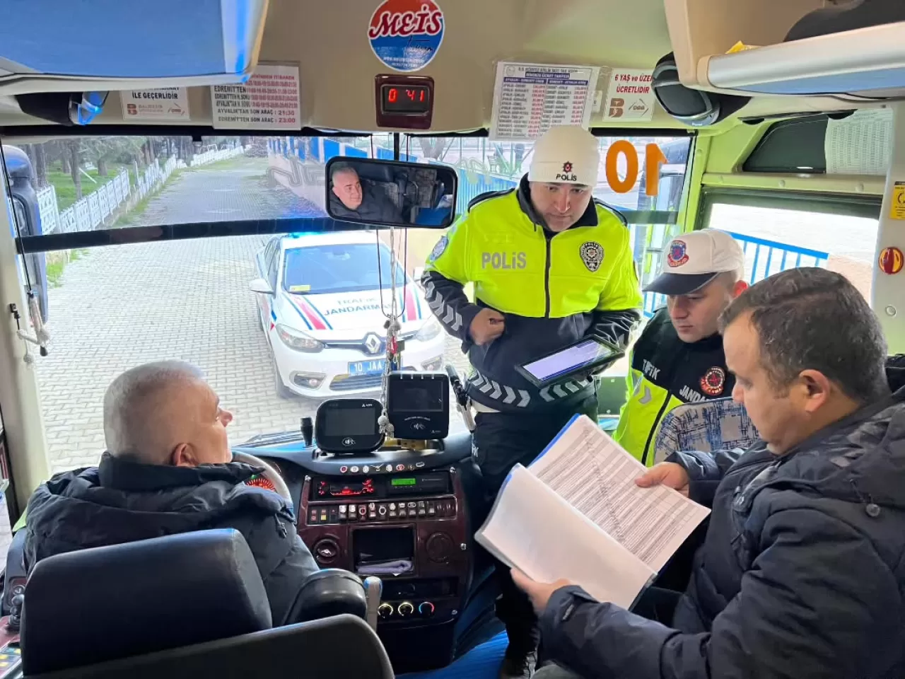 Gömeç'te Öğrenci Servis Araçlarına Sıkı Denetim