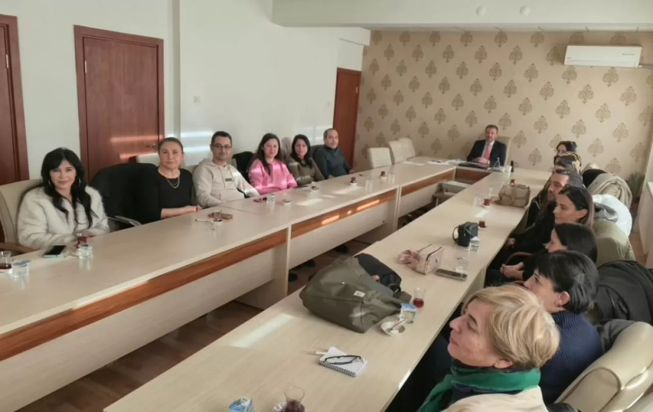 İvrindi'de Fen Bilimleri Öğretmenleriyle Müfredat Değerlendirmesi