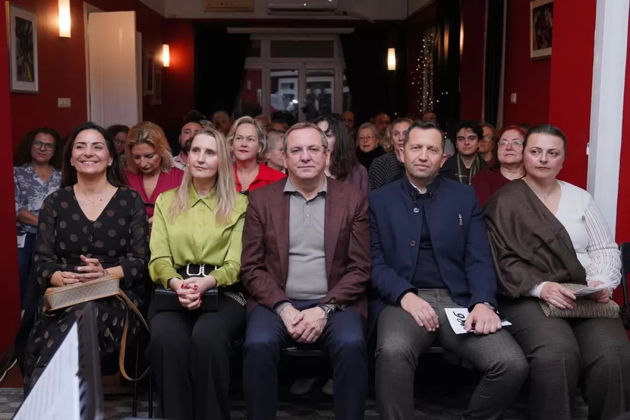 Ayvalık'ta Yeni Yıl, Sanatın Ritmiyle Karşılandı