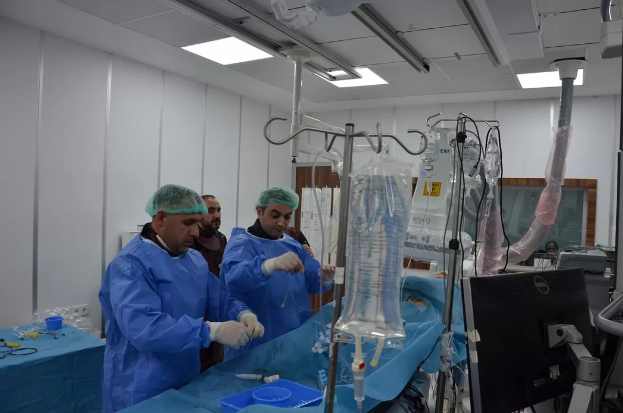 Balıkesir Atatürk Şehir Hastanesi'nde Kalp Ritim Bozukluğu Tedavisinde Çığır Açan İşlem