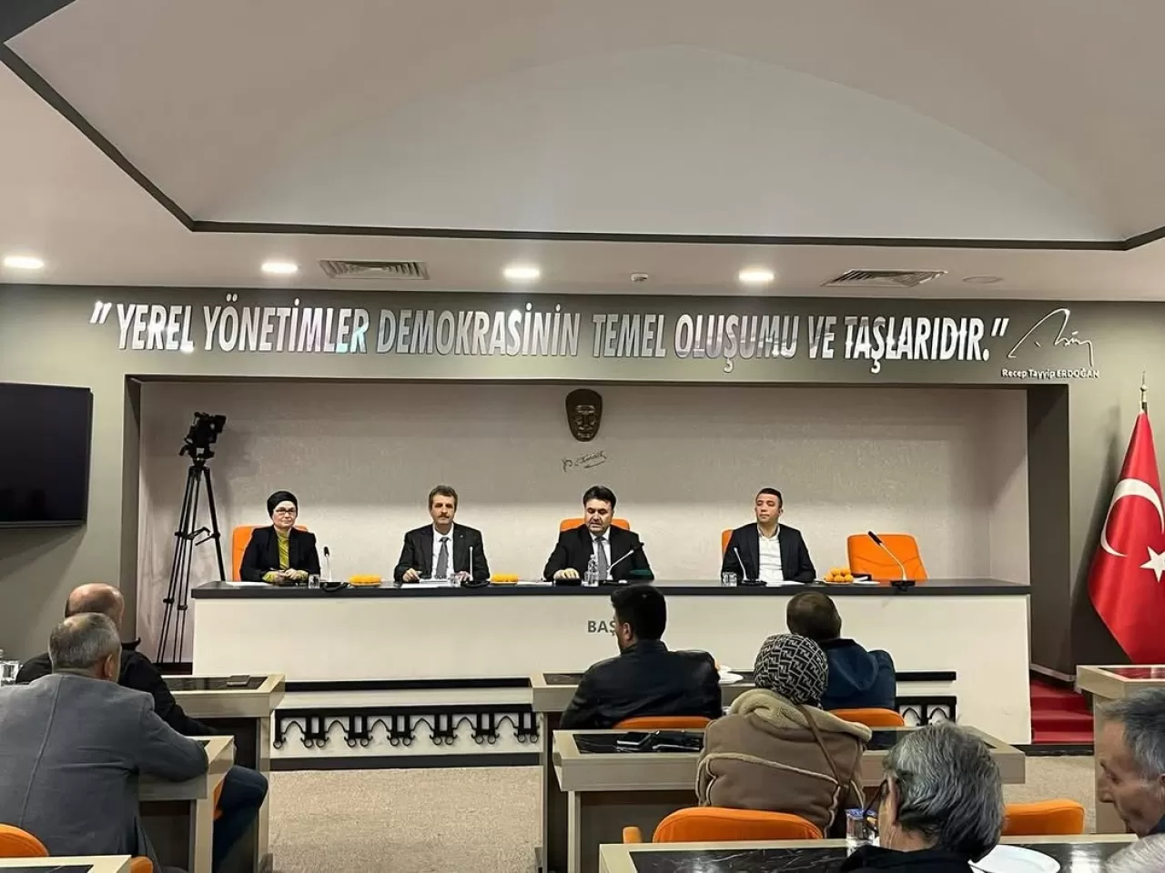 Havran'da Muhtarlarla Yıl Sonu Değerlendirme Toplantısı Yapıldı