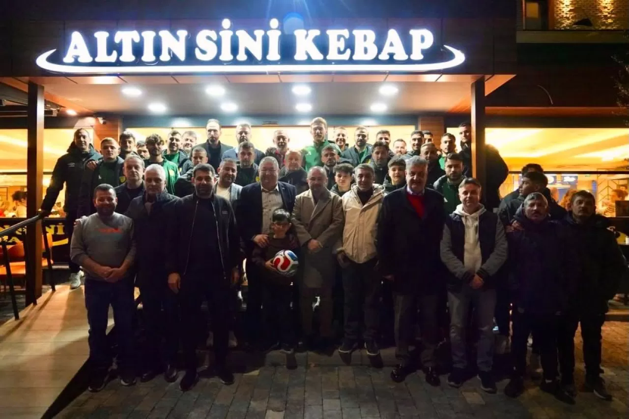 1966 Edremitspor, Balıkesir Büyükşehir Belediyespor Maçı Öncesi Moral Buldu