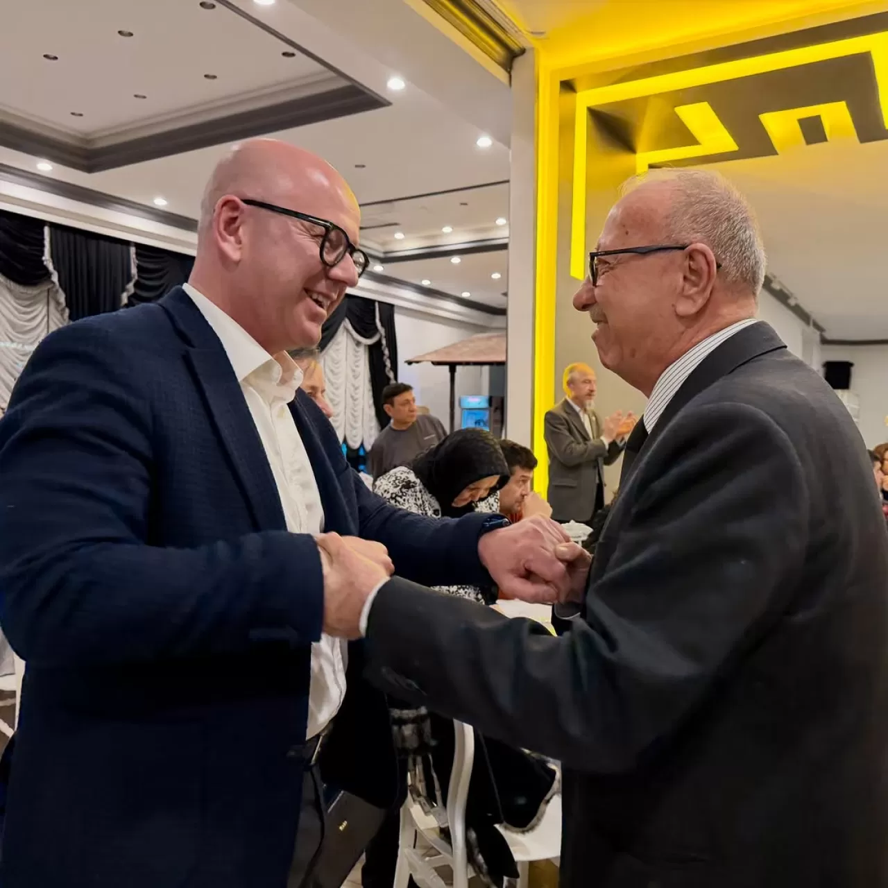 TükoDer Balıkesir'de Tüketici Hakları Mücadelesi Masaya Yatırıldı