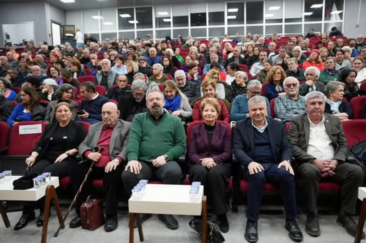 Edremit Belediyesi'nden Gömeç'te Uğur Mumcu Anma Programına Katılım