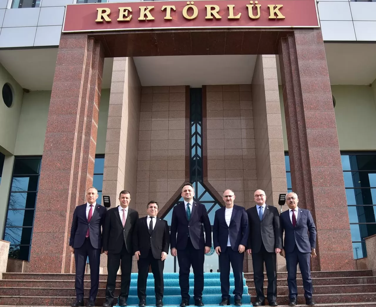 Bakan Yardımcısı Eminoğlu, Balıkesir Üniversitesi'nde İncelemelerde Bulundu