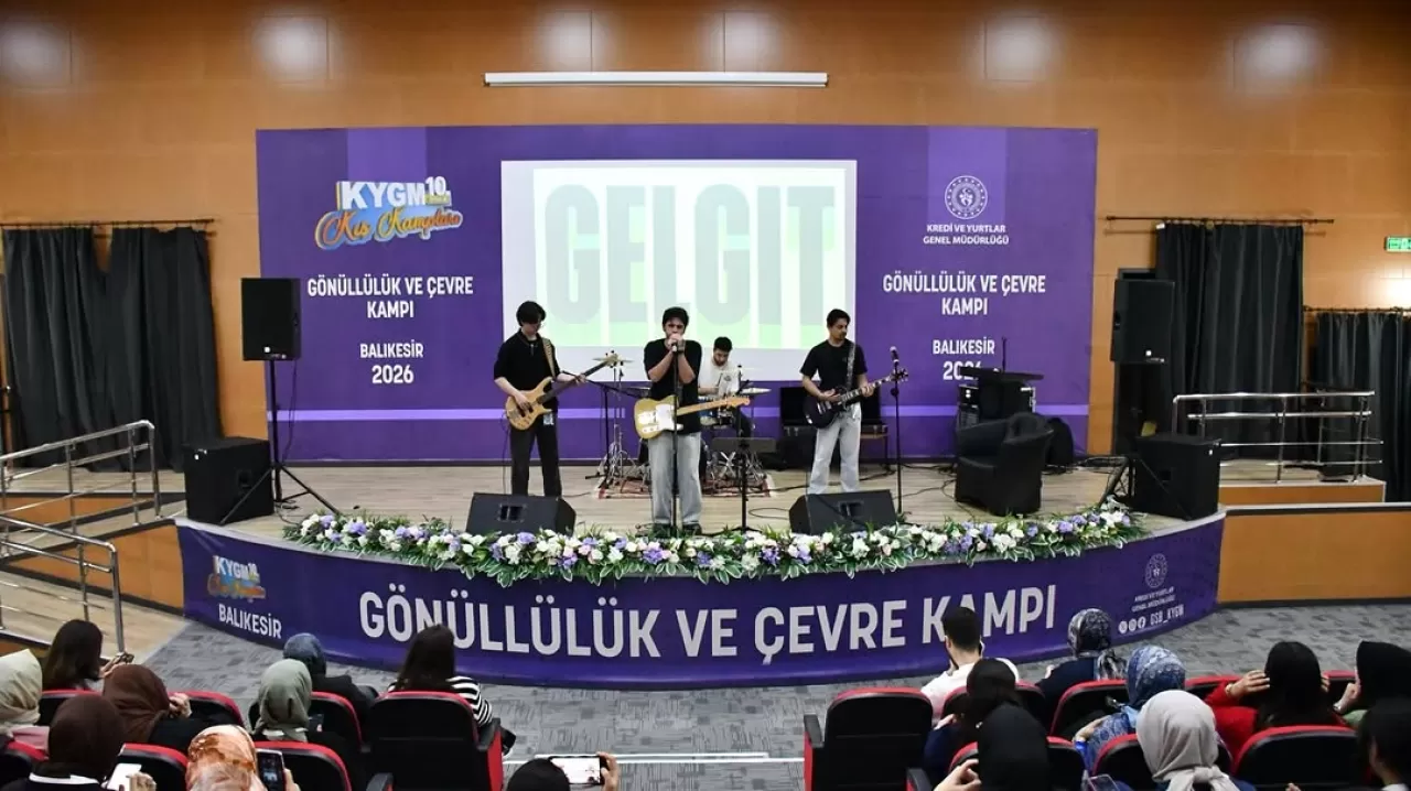 Gönüllü Gençler, Kış Kampında Müzikle Coşku Yarattı