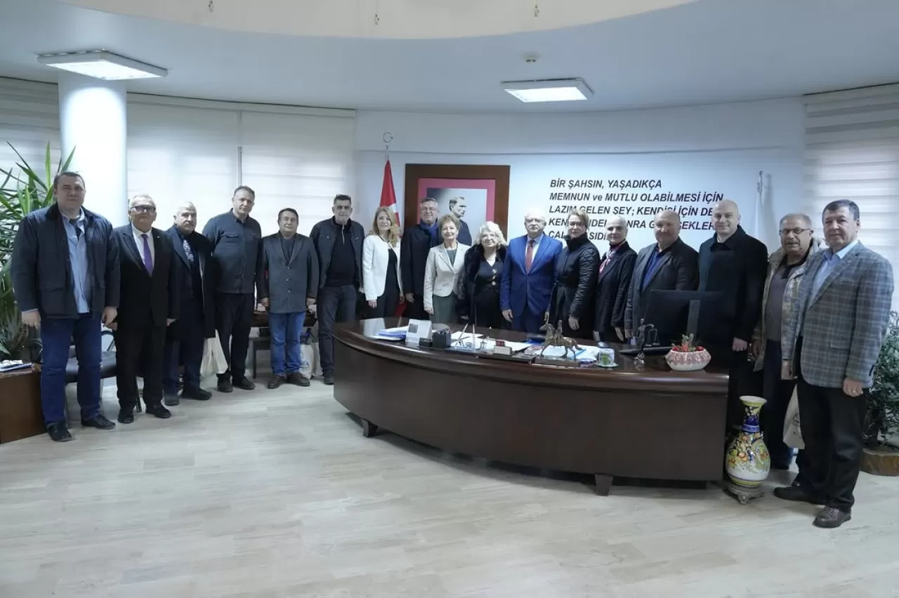 Burhaniye'de Kent Konseyleri Buluştu: Dayanışma ve İş Birliği Vurgusu