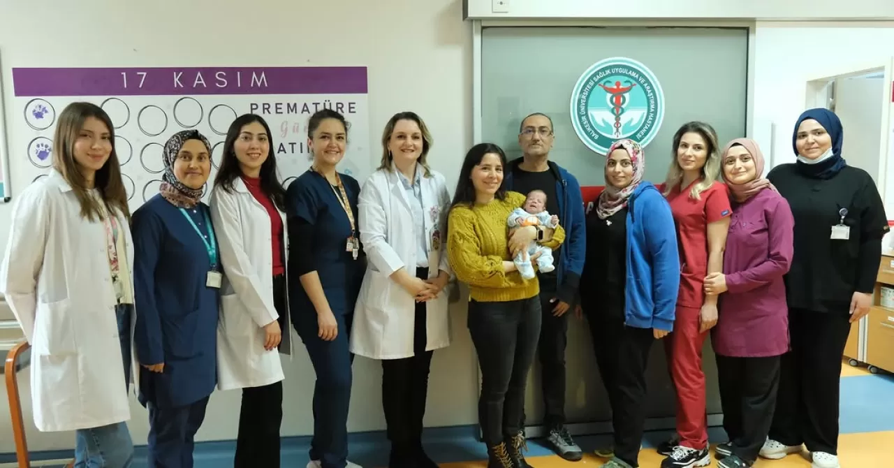 Balıkesir Üniversitesi Hastanesi'nde Yenidoğan Yoğun Bakım Ünitesi Minik Canlara Umut Oluyor