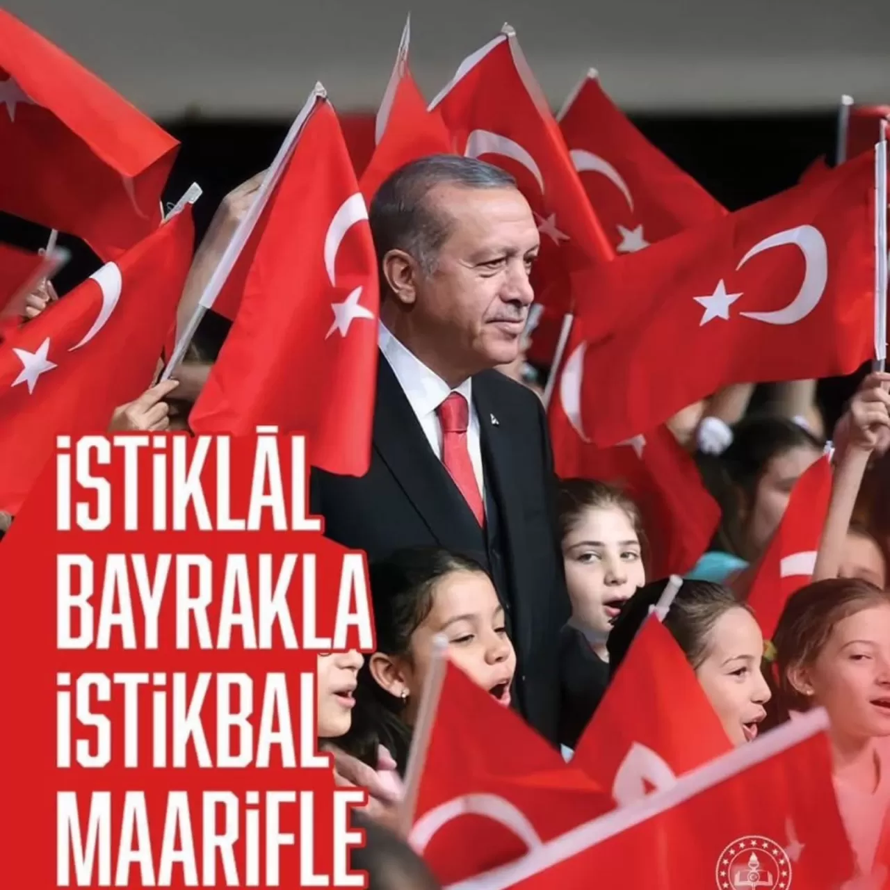 İvrindi'de İlk Ders Bayrak Sevgisiyle Başladı