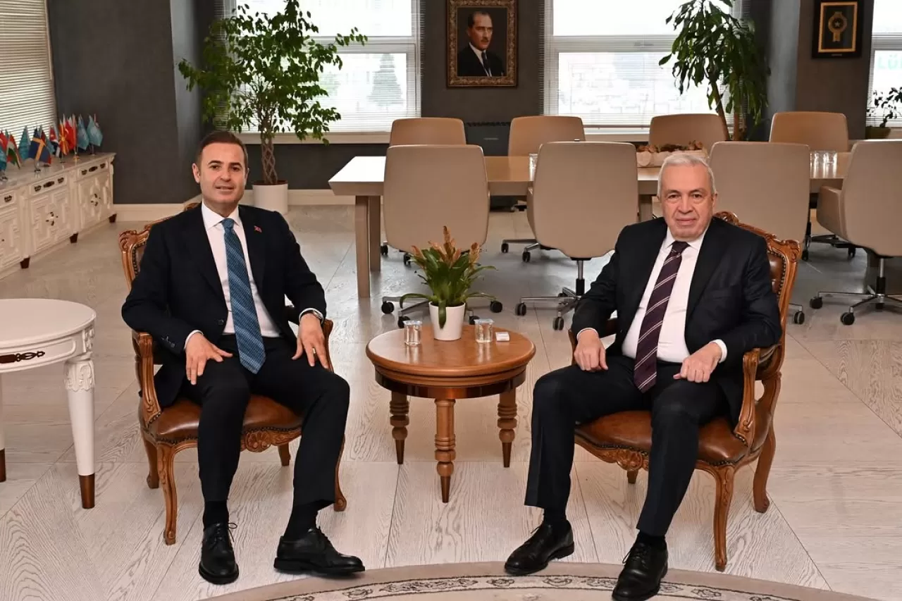 Balıkesir Belediye Başkanı Ahmet Akın, Bursa'daki Mevkidaşlarını Ziyaret Etti