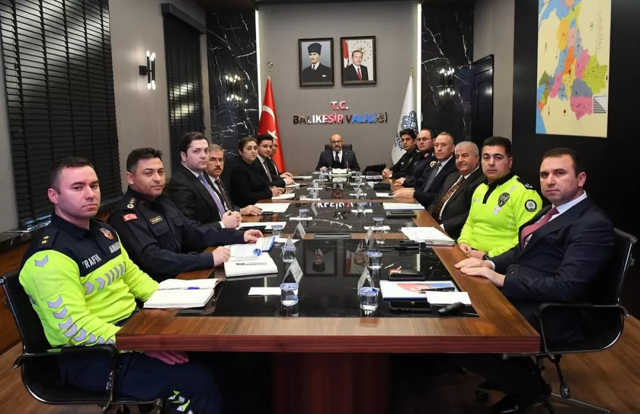 Balıkesir'de Eğitim Güvenliği İçin Kritik Toplantı: İkinci Dönem Tedbirleri Belirlendi