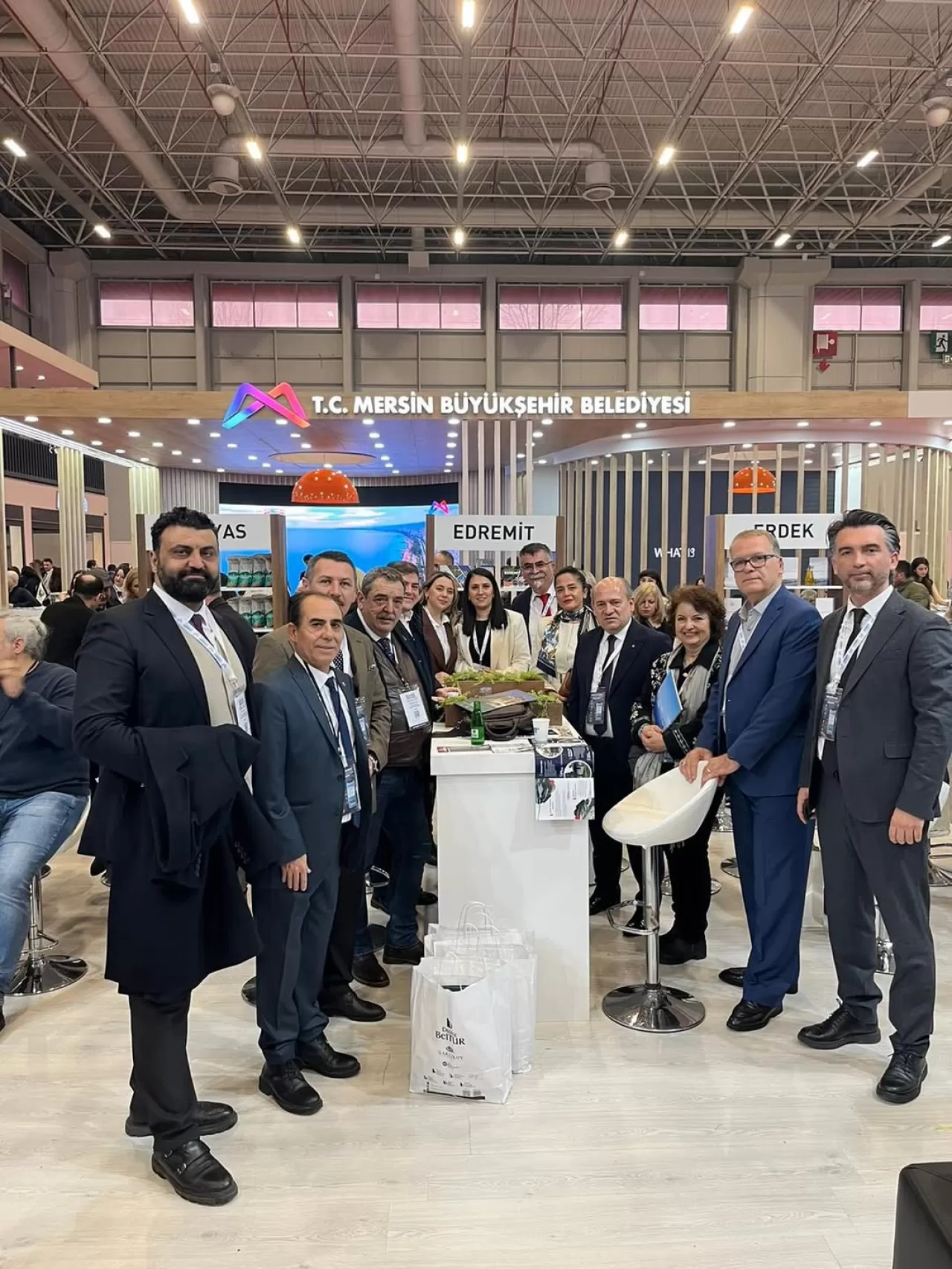 Edremit TSO Yönetimi, Turizmde Yeni Fırsatları Değerlendirmek İçin EMITT Fuarı'nda