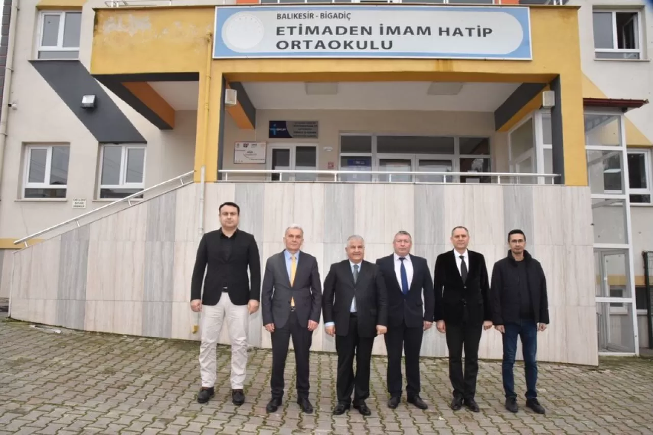 Balıkesir'de Öğrenci ve Öğretmenlerle Buluşma