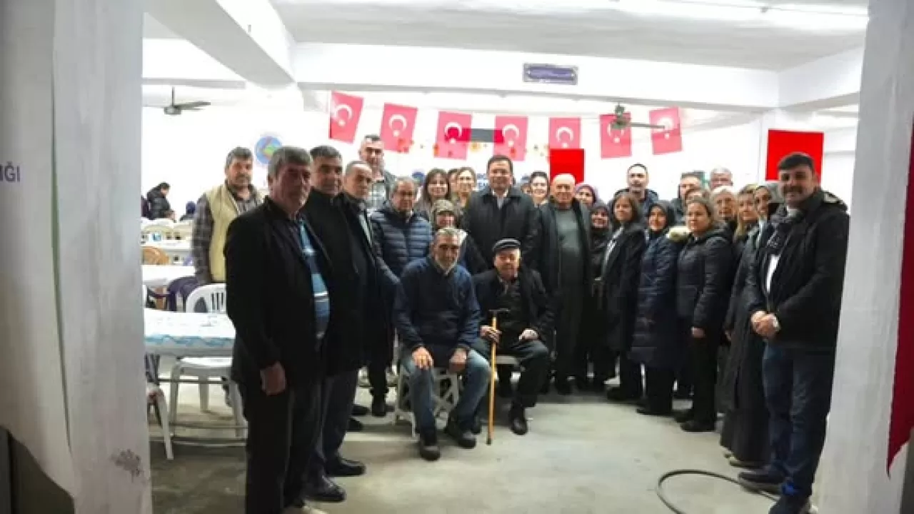 Sındırgı'da İftar Buluşması: Alacaatlı Mahallesi'nde Gönül Sofrası Kuruldu