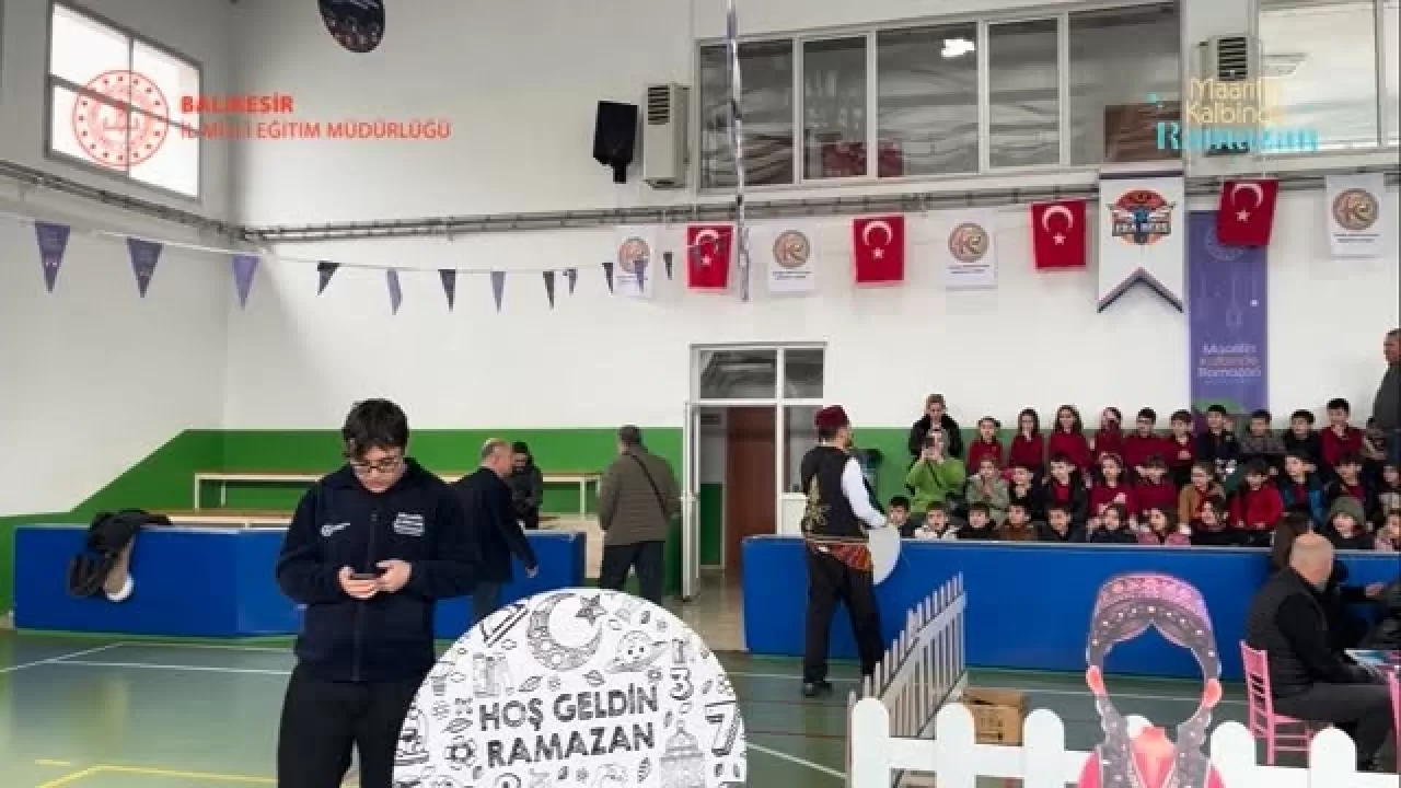 Balıkesir'de Öğrenciler Maarifin Kalbinde Ramazan ile Buluştu