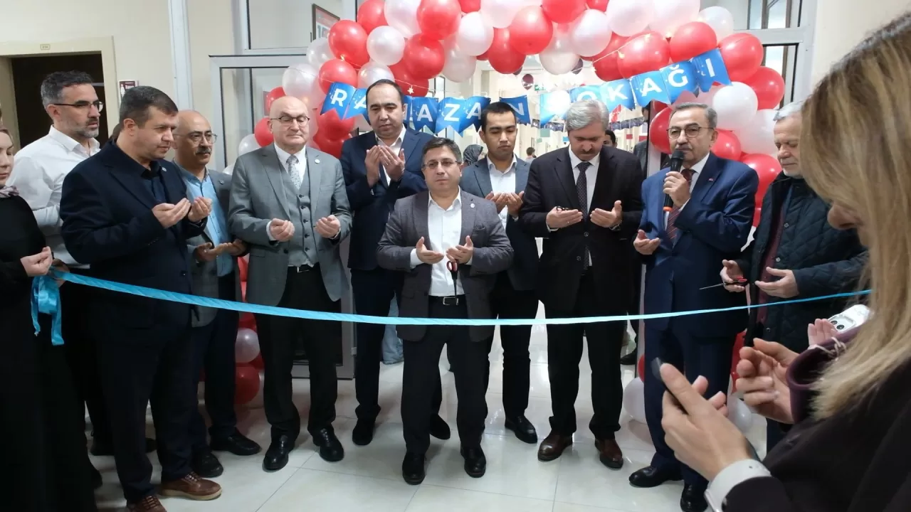 Balıkesir Üniversitesi'nde Geleneksel Ramazan Sokağı Etkinliği Başladı