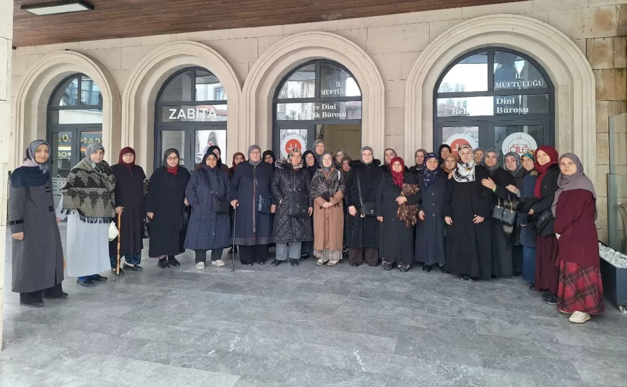 Balıkesir'de Cuma Buluşmaları'nda Yıldız Camii Öğrencileri Misafir Edildi