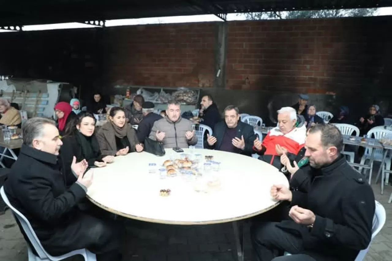 Balıkesir Edremit'te Ramazan İftarlarına Katılım