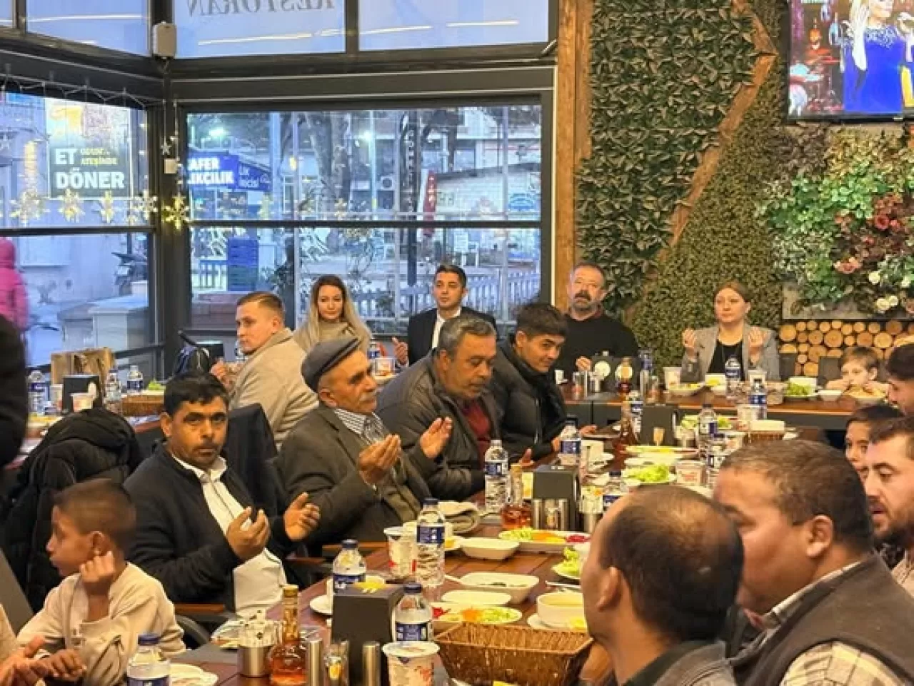 Gömeç'te Roman Vatandaşlarla İftar Buluşması