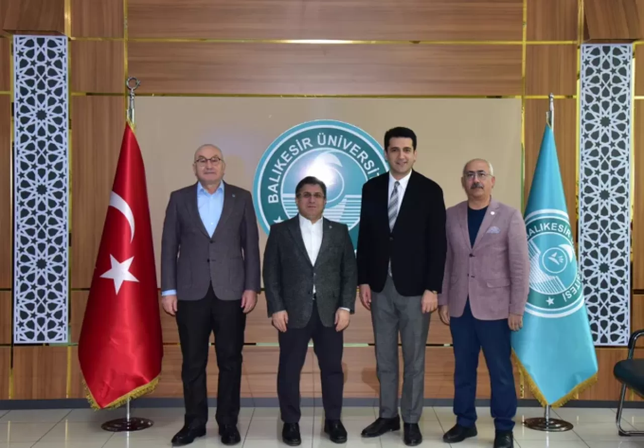 NEV Balıkesir Hastanesi Yöneticilerinden Üniversiteye İş Birliği Ziyareti
