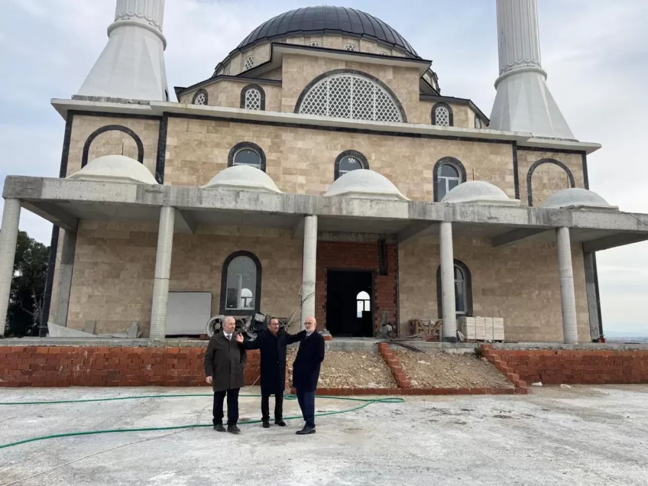 Balıkesir'de İnşa Halindeki Cami Ziyaret Edildi
