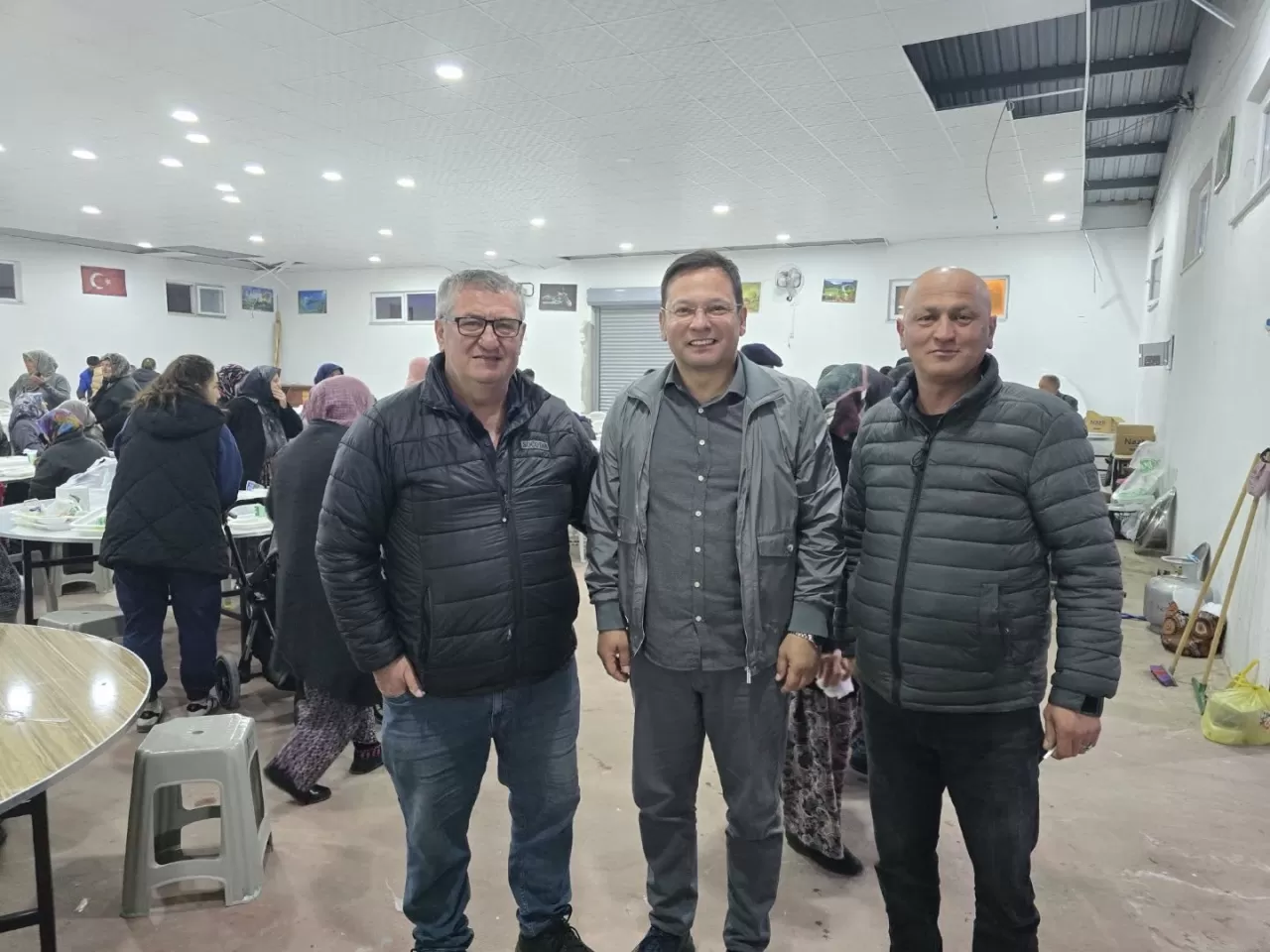 Sındırgı'da İftar Sonrası Buluşması: Ramazan Bereketi ve Birlik Sofrası