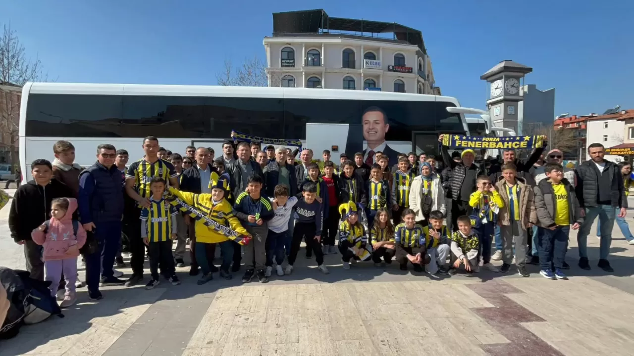 Sındırgılı Gençler, Fenerbahçe Maçı İçin İstanbul Yolunda