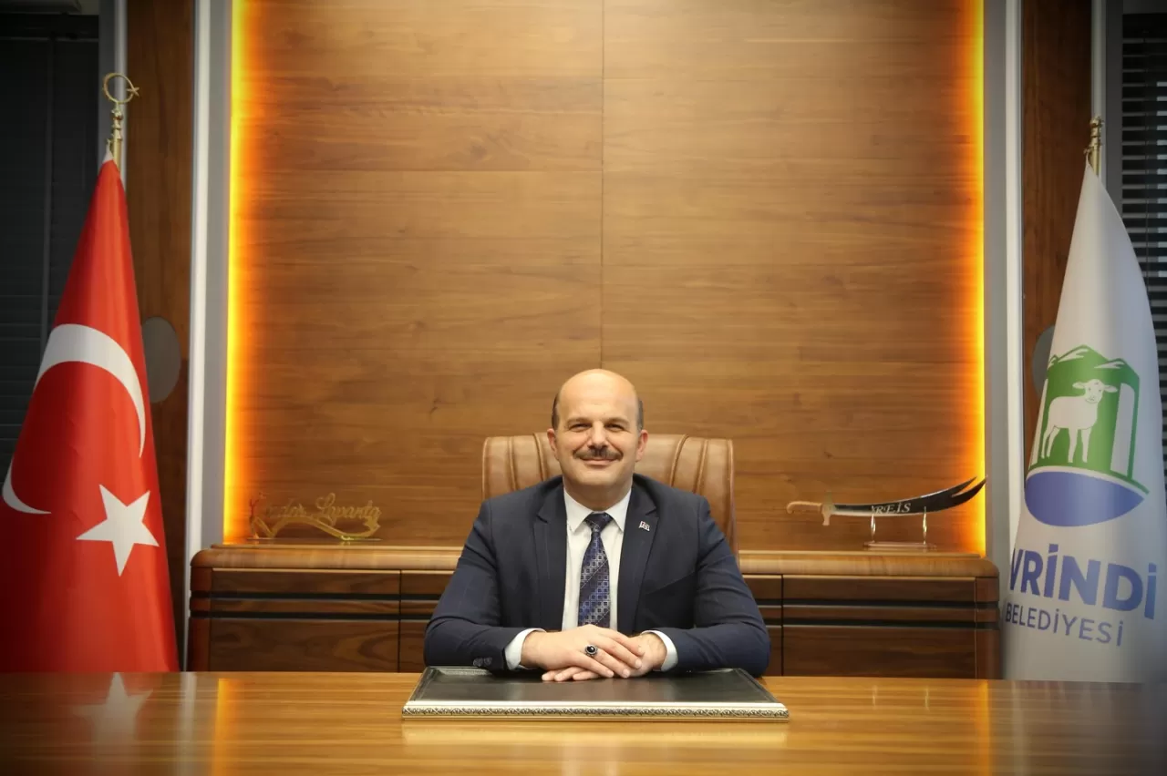 İvrindi Belediye Başkanı Lapanta, Kadir Gecesi Dolayısıyla Mesaj Yayımladı