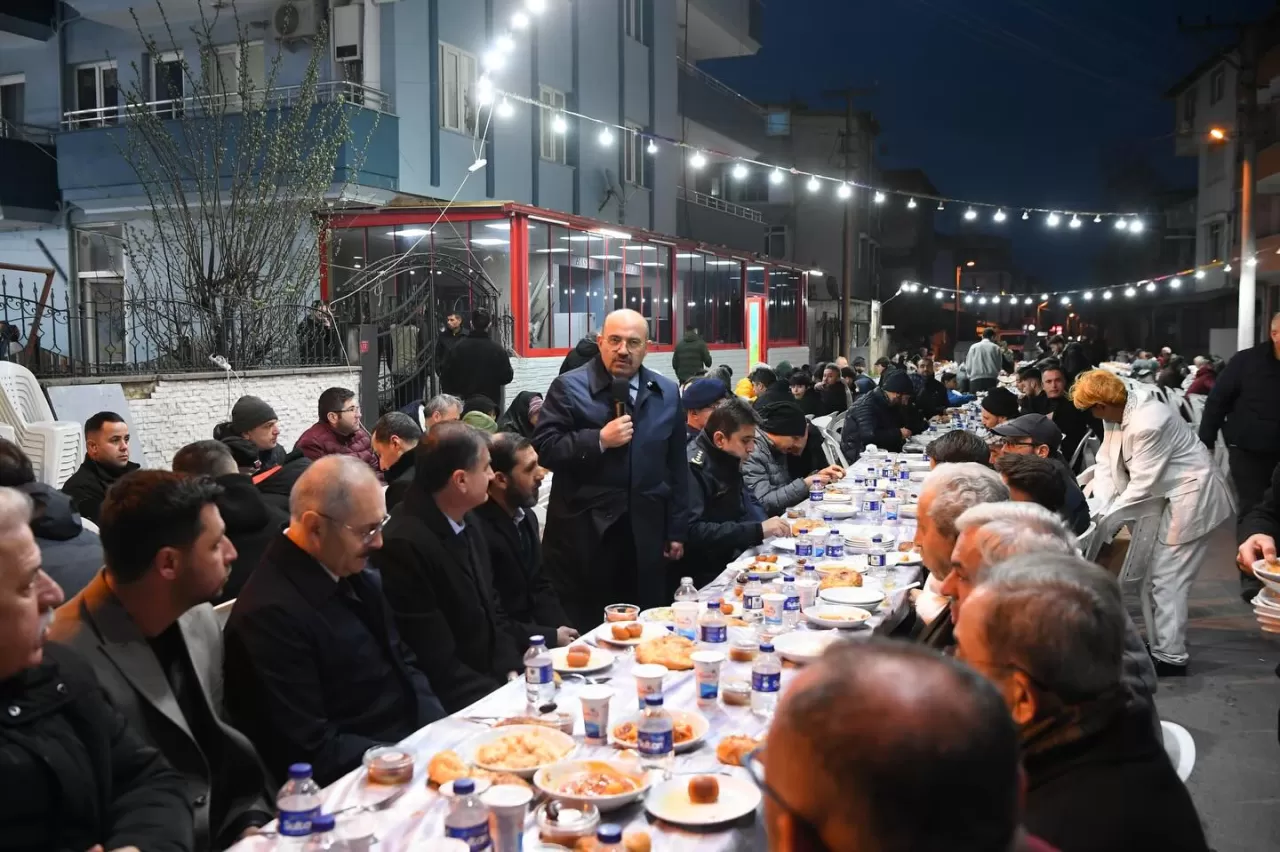 Vali Ustaoğlu, Merhume Nurdane Altın İçin Düzenlenen Programa Katıldı