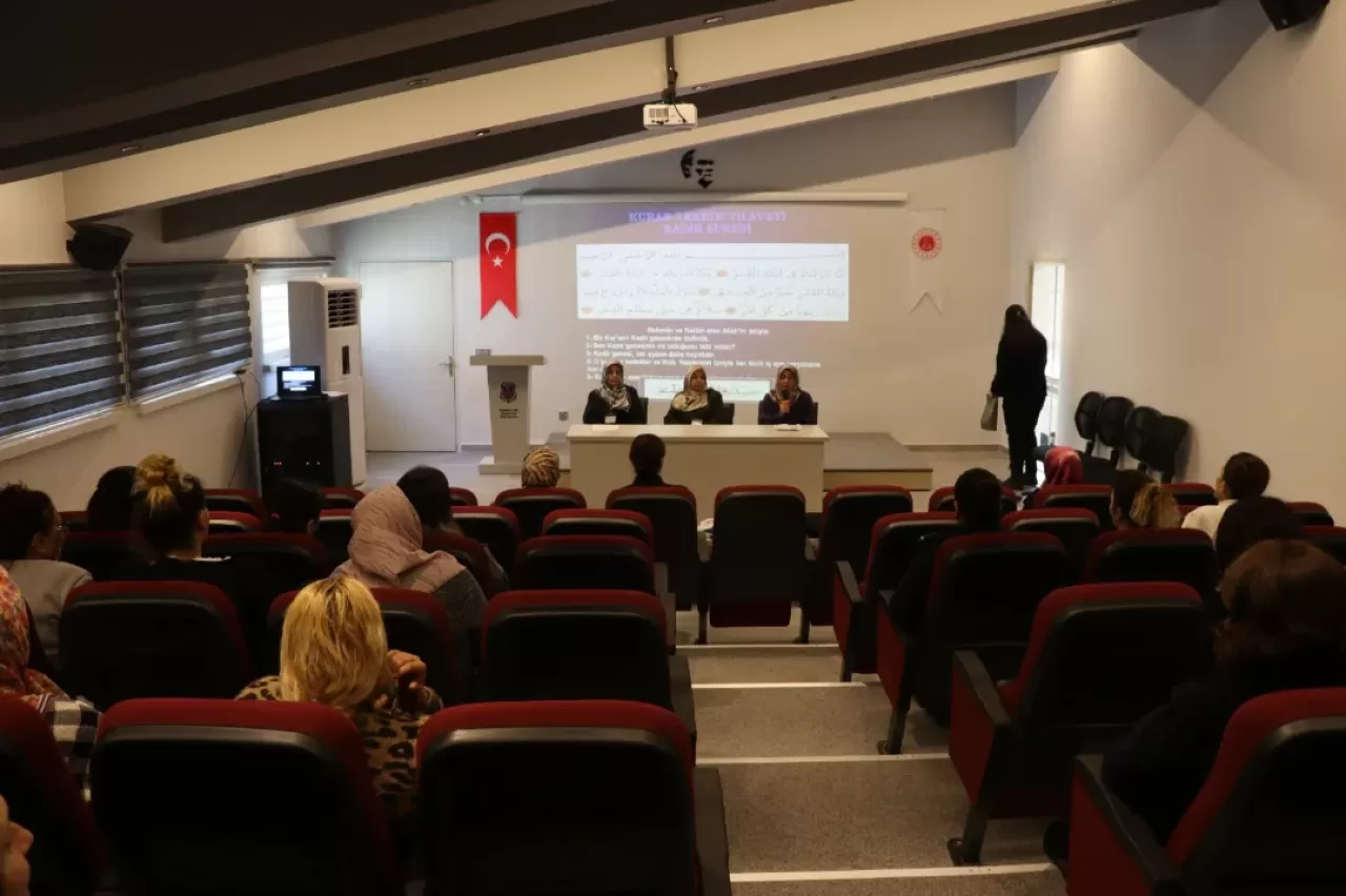 Balıkesir'de Kadın Hükümlülere Kadir Gecesi Programı