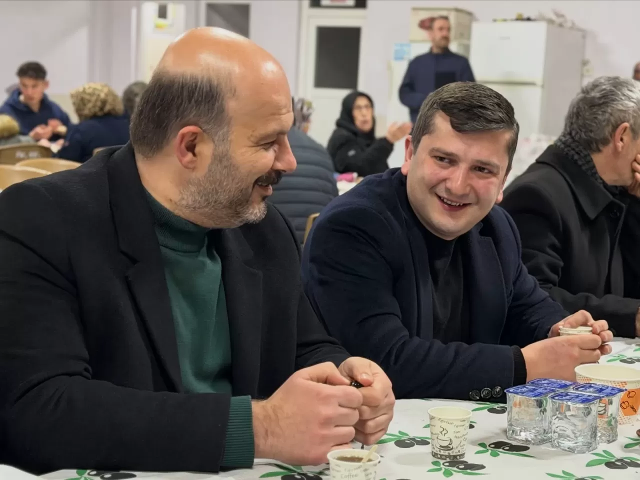 Kaymakam ve Belediye Başkanı Sakarya Mahallesi'nde Halkla Sahurda Buluştu