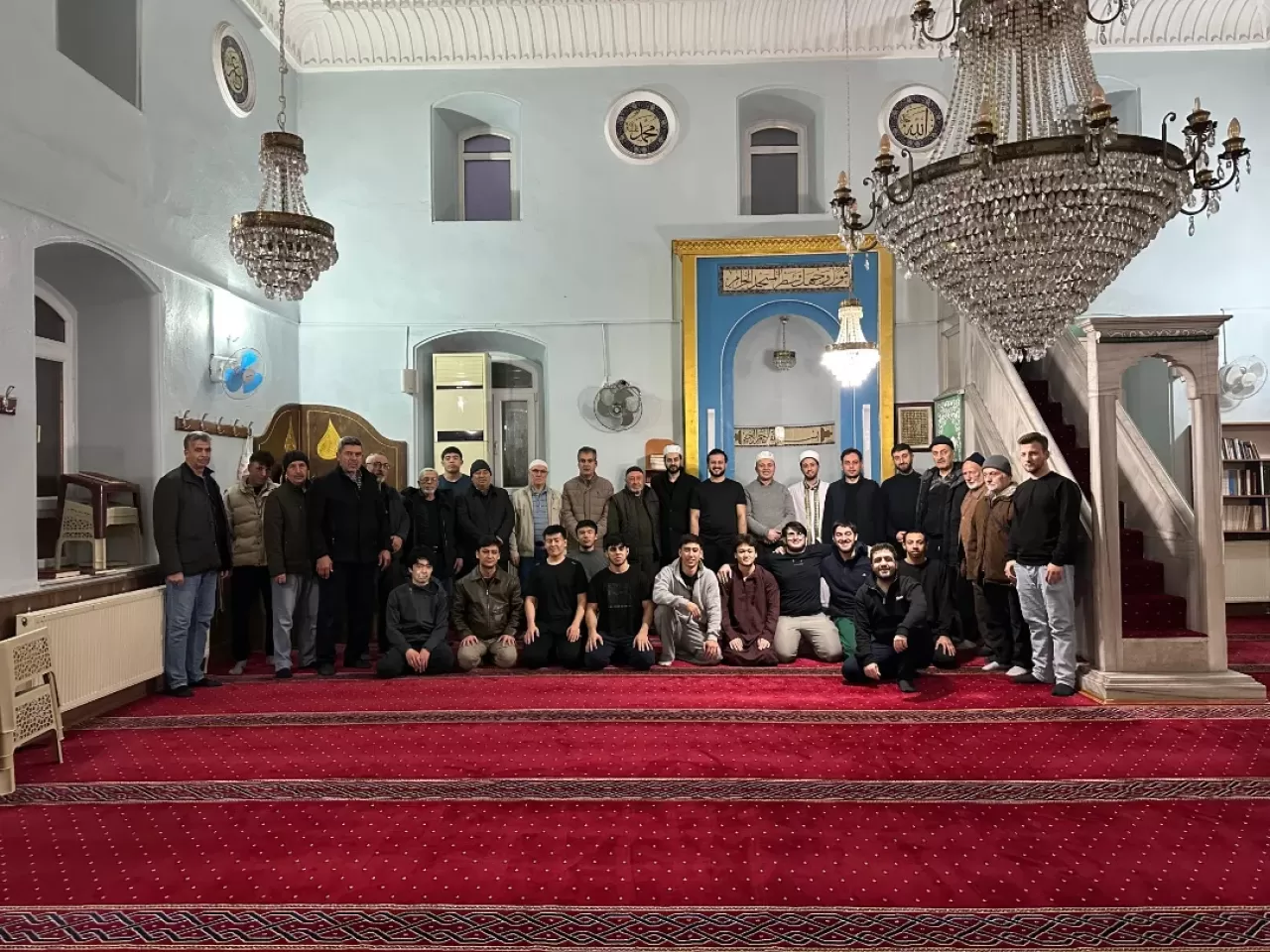 Balıkesir'de Gençler İtikaf Programında İl Müftü Yardımcısı ile Buluştu