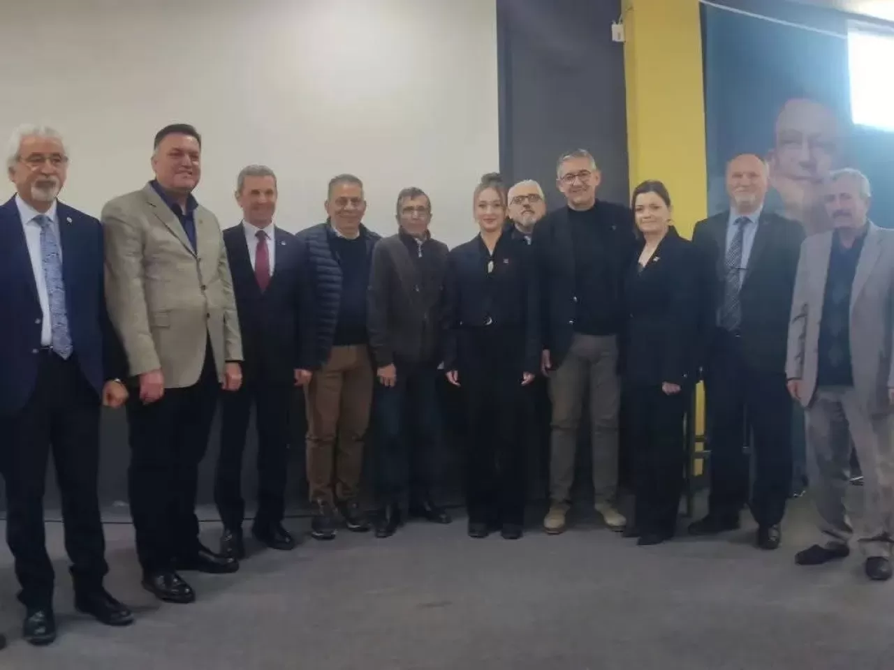 CHP'li Yöneticiler İvrindi'de Danışma Kurulu'nda Buluştu