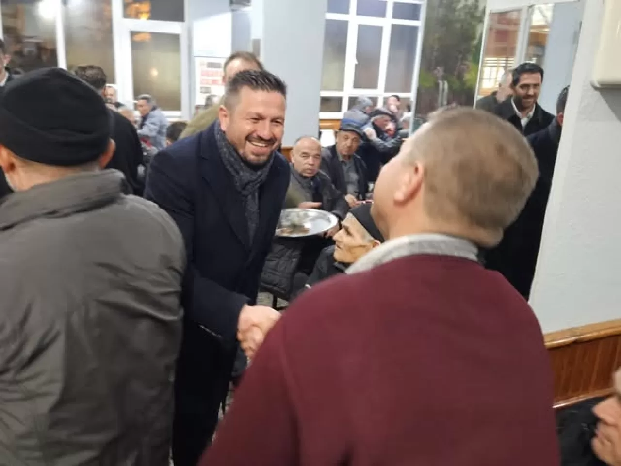 AK Parti Balıkesir İl Başkanlığı, Altıeylül'de Kahvehane Ziyaretleri Gerçekleştirdi