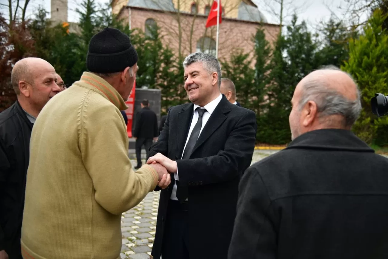 Karesi Belediyesi Armutalan Mahallesi'nde Vatandaşlarla Buluştu