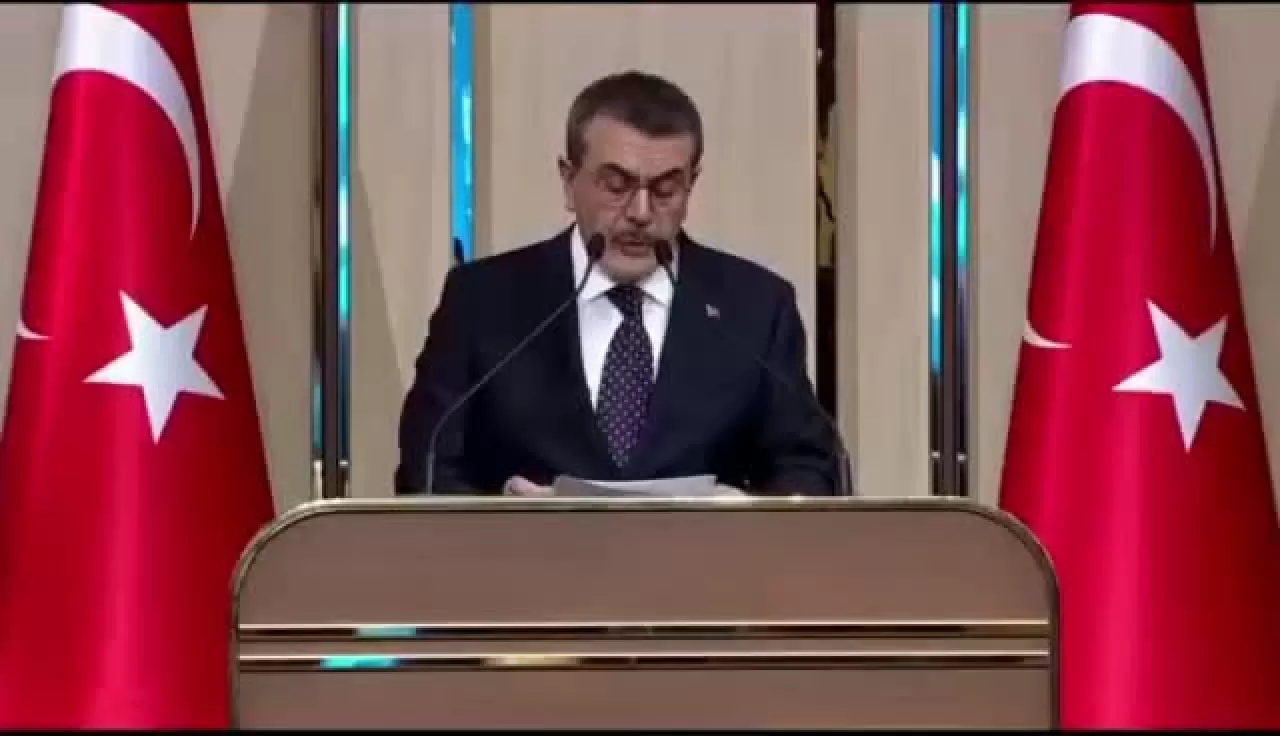 Edremit'te Eğitim Ailesi "Maarifin Kalbinde Ramazan" İftarında Buluştu